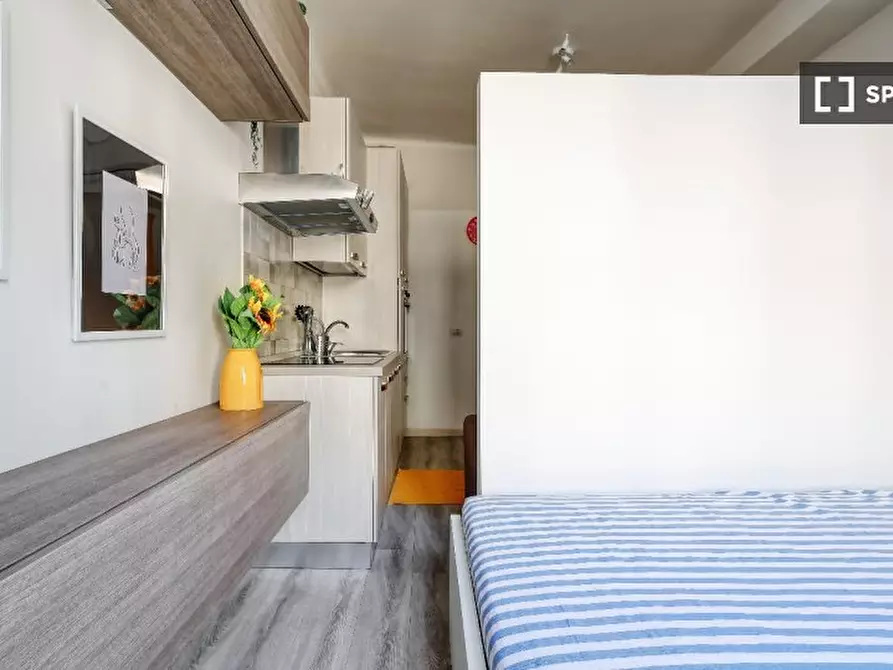 Immagine 10 di Ufficio in affitto  in Via Vigevano a Milano