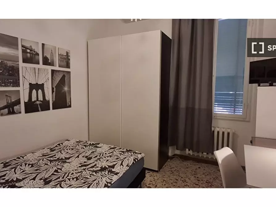 Immagine 12 di Camera condivisa in affitto  in Via di Santa Lucia a Firenze