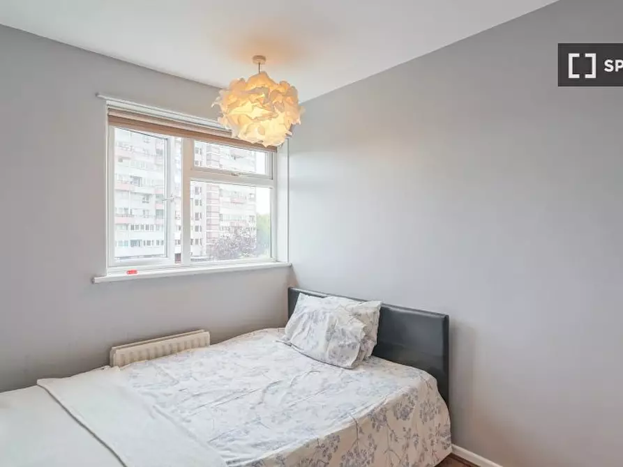 Immagine 1 di Camera condivisa in affitto  in Wick Rd a Hackney