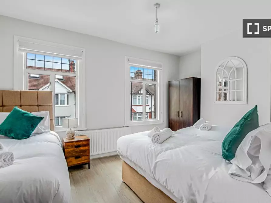 Immagine 16 di Appartamento in affitto  in Mitchley Rd a Tottenham