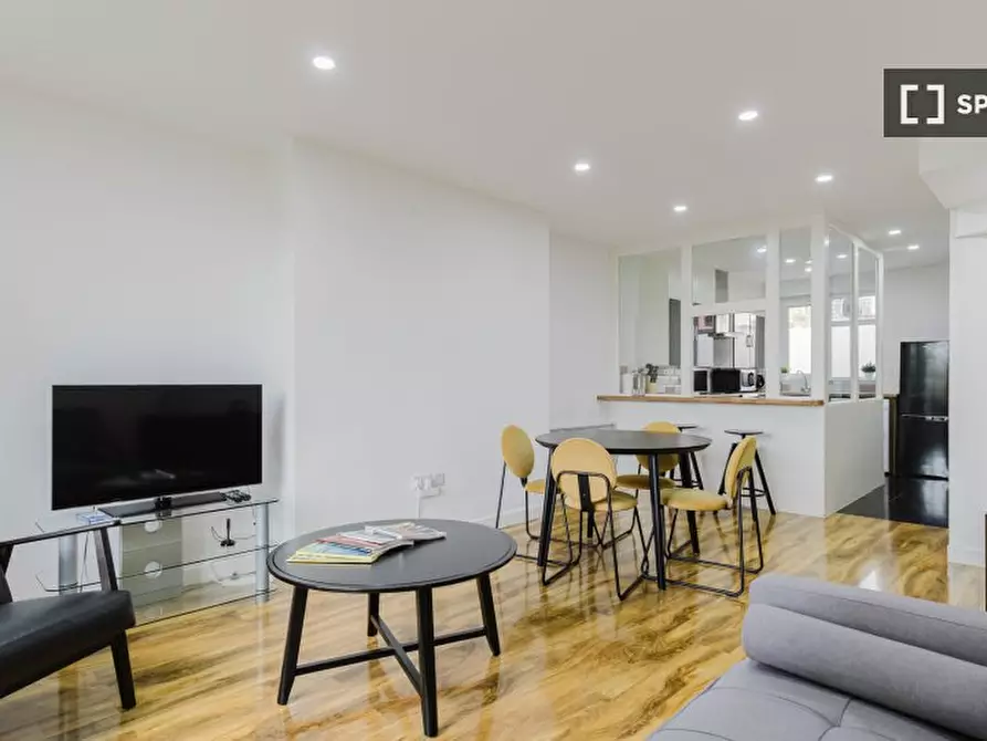 Immagine 9 di Appartamento in affitto  in Alberta St a Camberwell