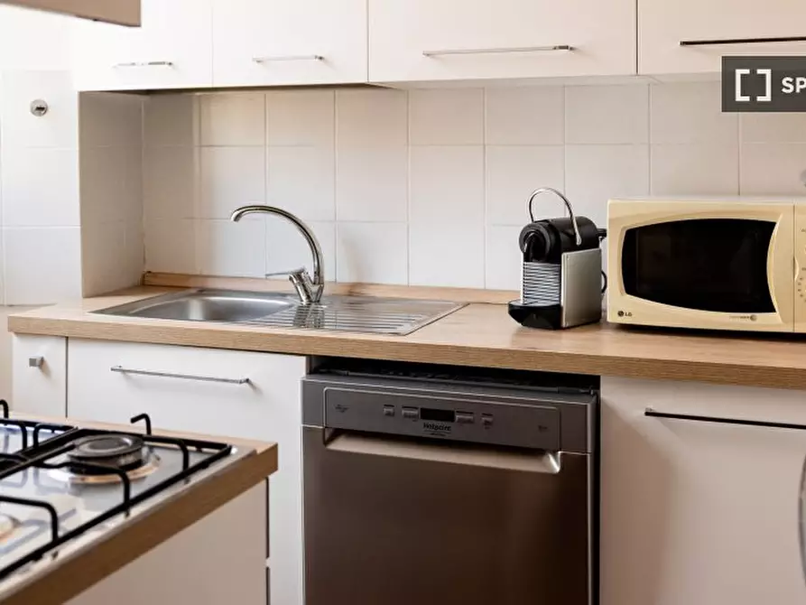 Immagine 10 di Appartamento in affitto  in Via Alessandria a Roma