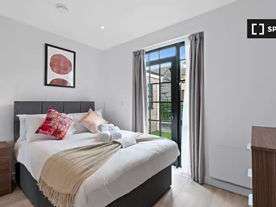 Immagine 12 di Appartamento in affitto  in Flat Devonshire House 577 High Road N17 6SB a Tottenham