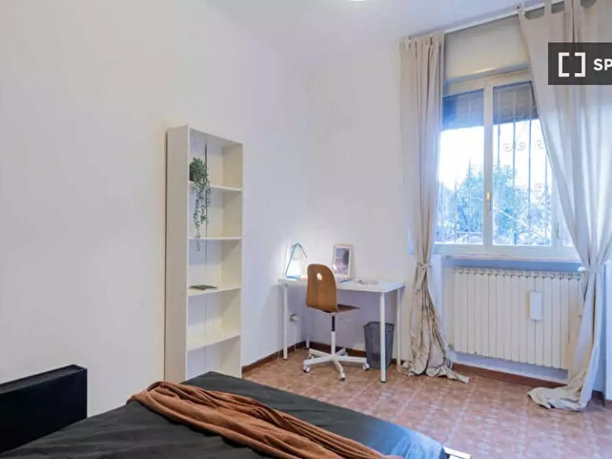 Immagine 2 di Camera condivisa in affitto  in Via San Donato a Bologna