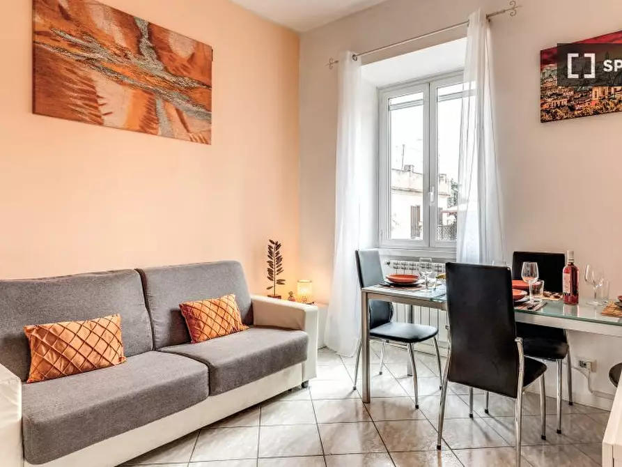 Immagine 2 di Appartamento in affitto  in Via dei Savorgnan a Roma