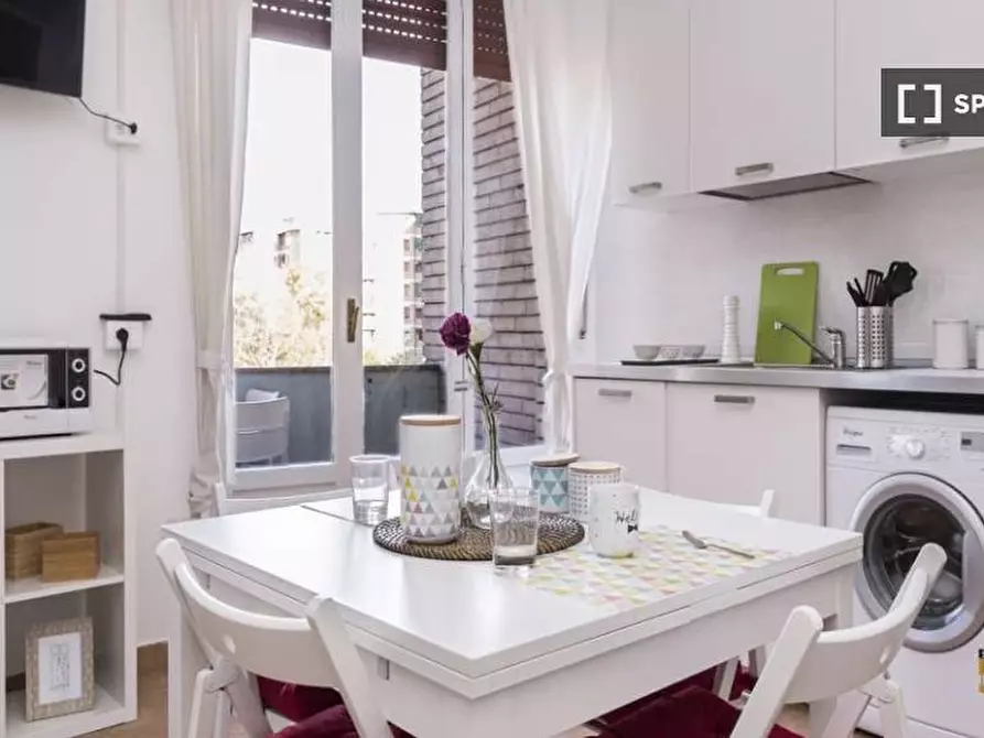 Immagine 10 di Camera condivisa in affitto  in Via Salvatore Barzilai a Milano