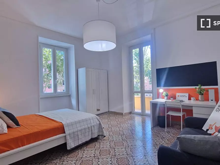 Immagine 18 di Camera condivisa in affitto  in Viale Angelico a Roma