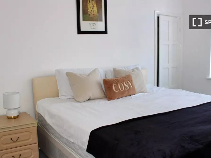 Immagine 9 di Camera condivisa in affitto  in Petts Wood Rd a Bromley