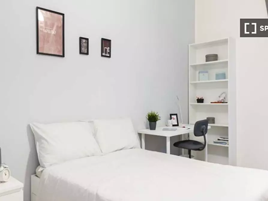 Immagine 5 di Camera condivisa in affitto  in Via Melchiorre Delfico a Milano