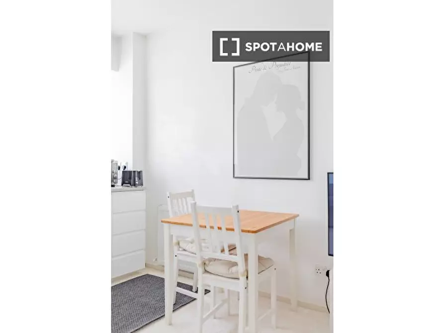 Immagine 11 di Appartamento in affitto  in Woburn Pl a Camden Town