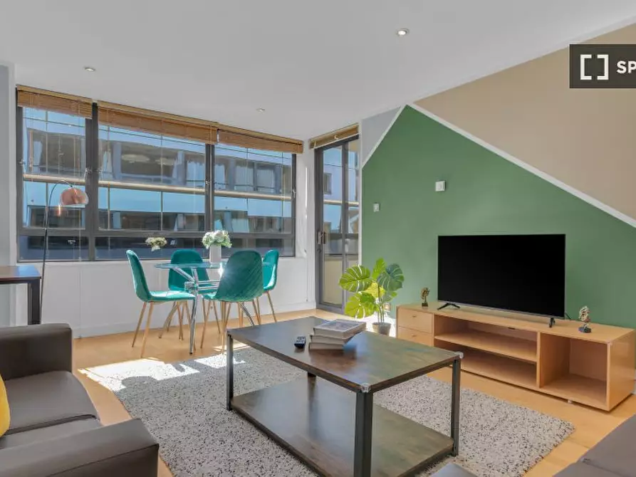 Immagine 8 di Appartamento in affitto  in Saffron Hill a Camden Town