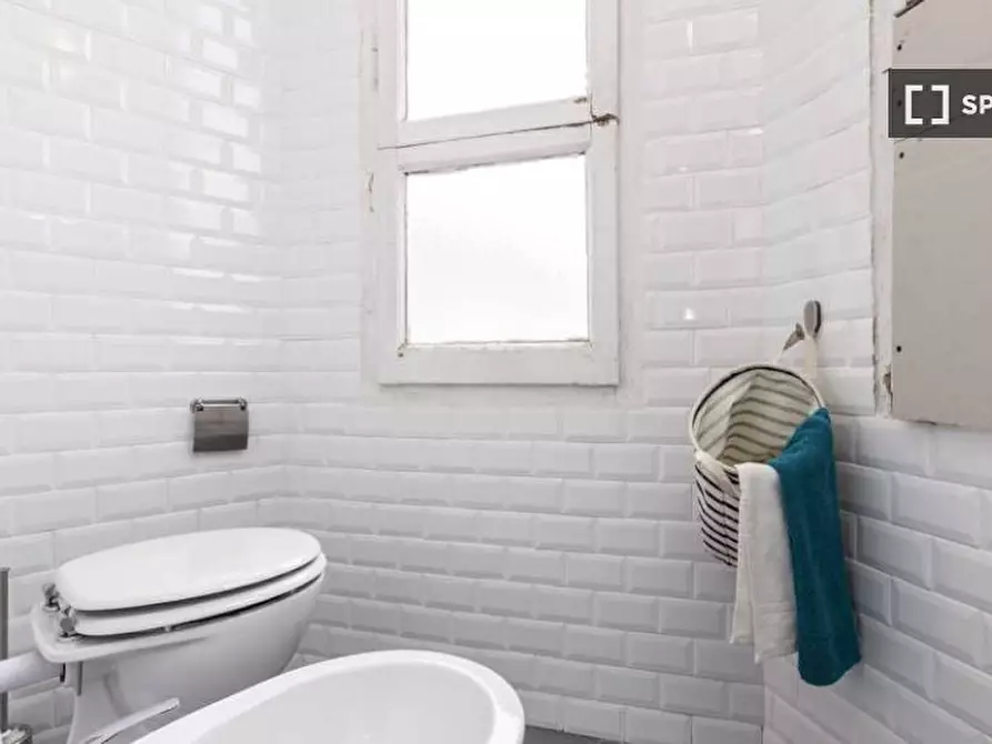 Immagine 15 di Camera condivisa in affitto  in Via Paolo Bassi a Milano