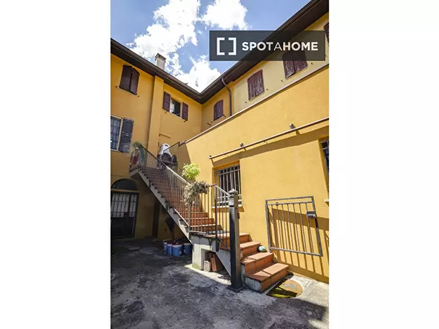 Immagine 11 di Appartamento in affitto  in Via Paolo Fabbri a Bologna