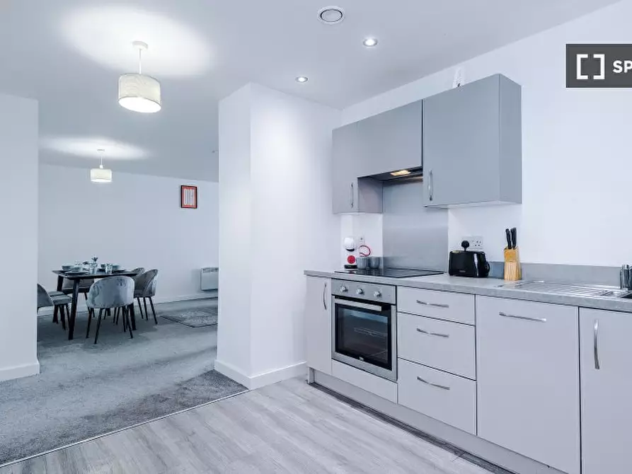 Immagine 9 di Appartamento in affitto  in Adelphi St a 
