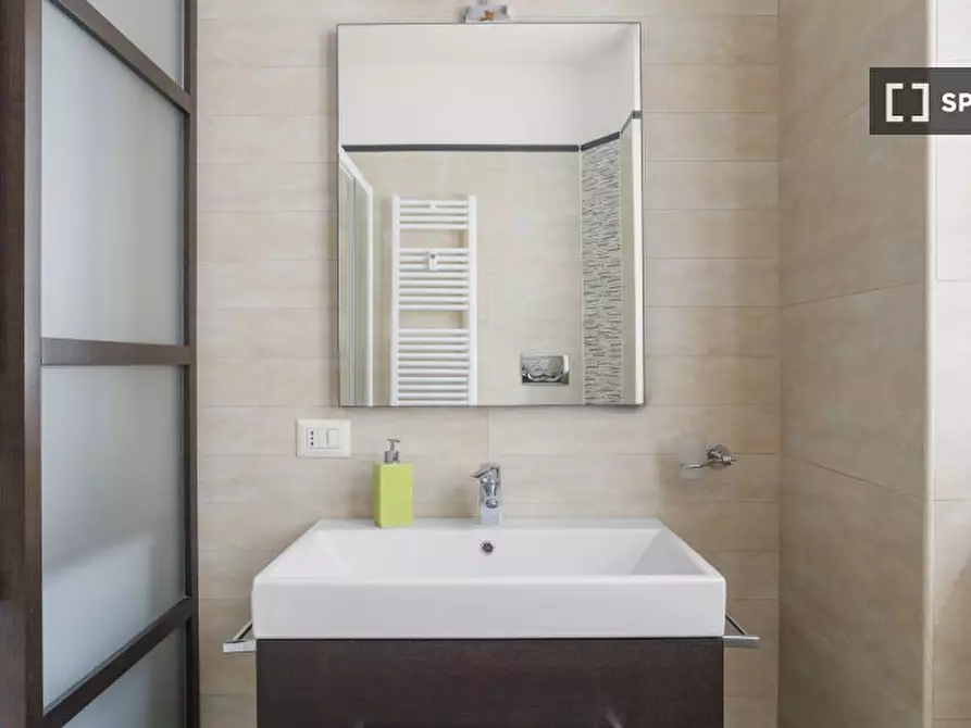 Immagine 6 di Appartamento in affitto  in Via Santa Maria Ausiliatrice a Roma