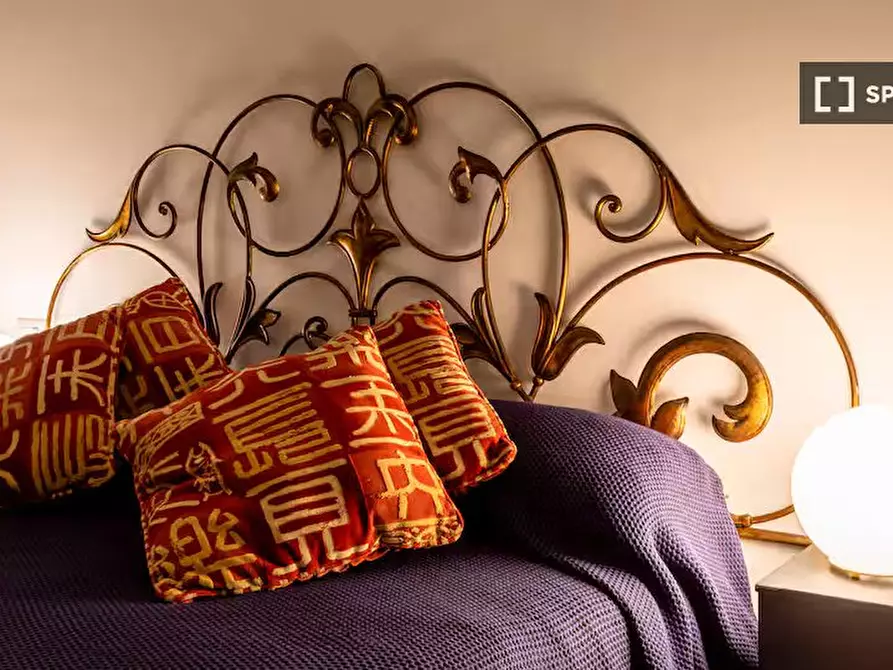 Immagine 15 di Appartamento in affitto  in Via del Tritone a Roma