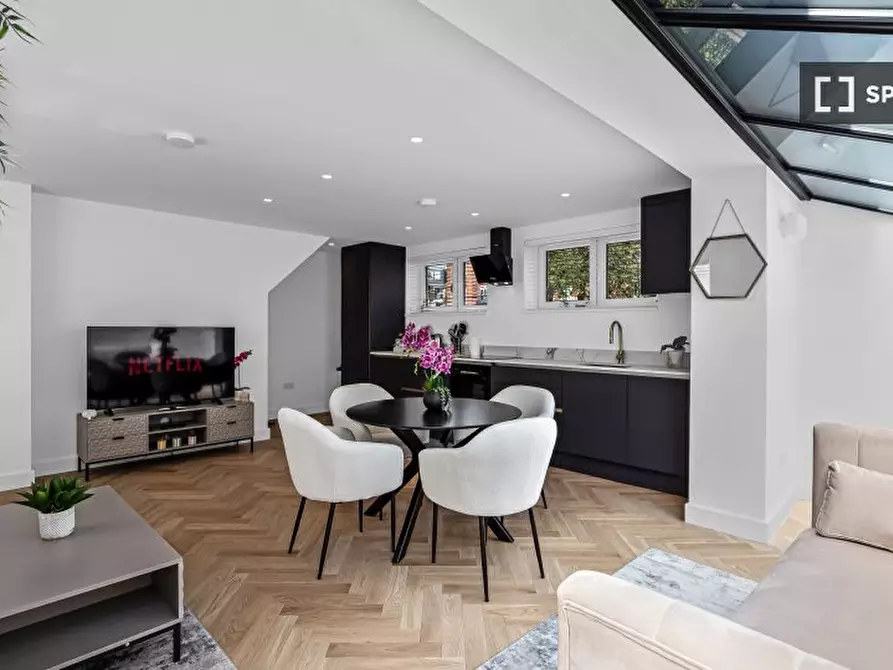 Immagine 2 di Appartamento in affitto  in E Waldeck Rd a Hounslow