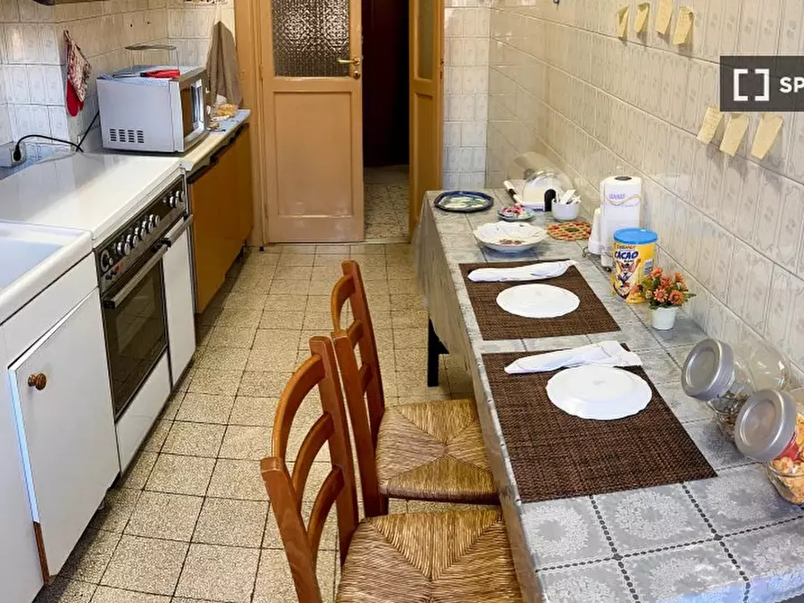 Immagine 1 di Ufficio in affitto  in Via Filippo Maria Briganti a Napoli