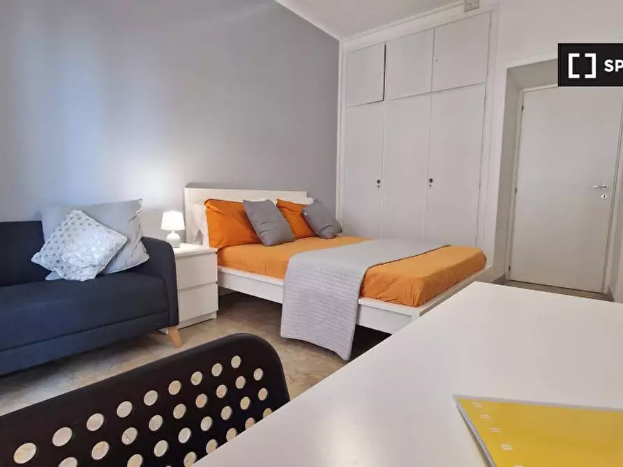 Immagine 18 di Camera condivisa in affitto  in Lungotevere di Pietra Papa a Roma