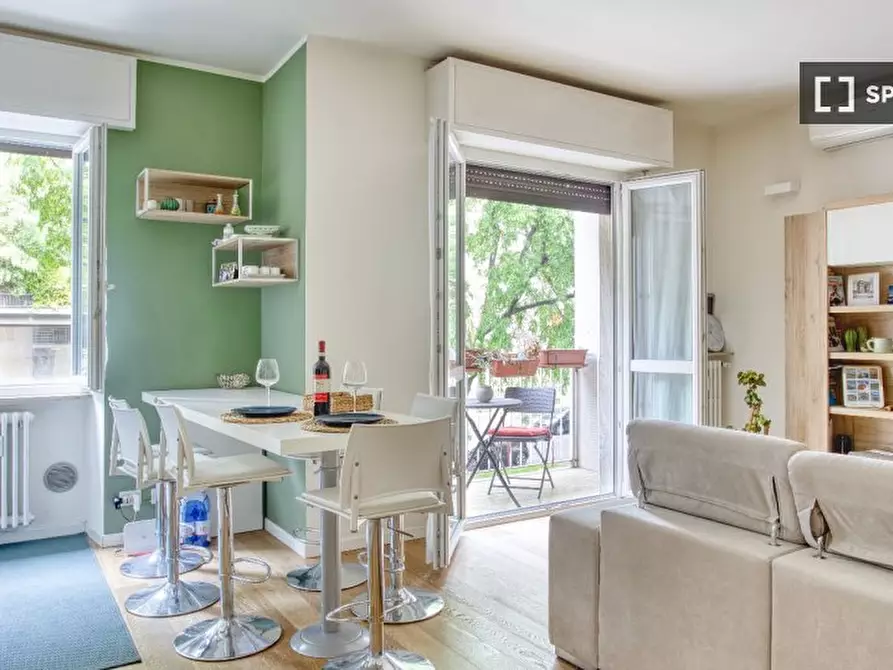 Immagine 1 di Appartamento in affitto  in Viale Teodorico a Milano