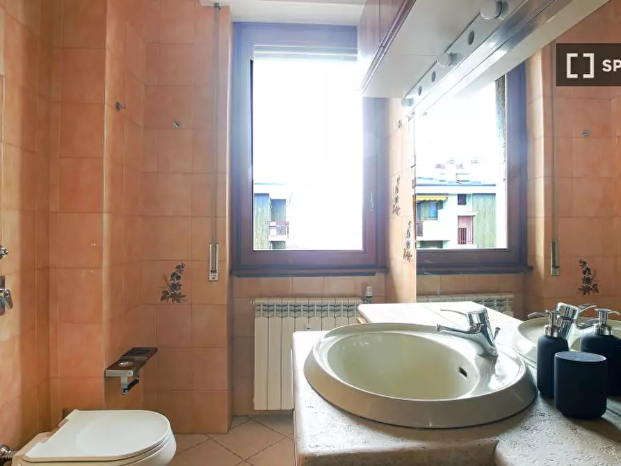 Immagine 19 di Camera condivisa in affitto  in Via Bolama a Milano