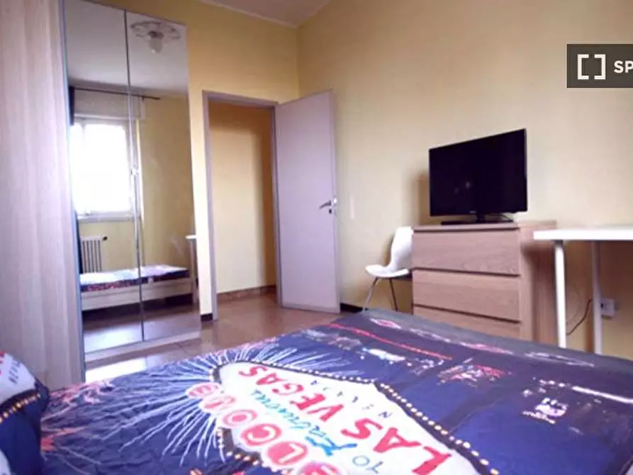Immagine 2 di Camera condivisa in affitto  in Via Carlo Marx a Milano