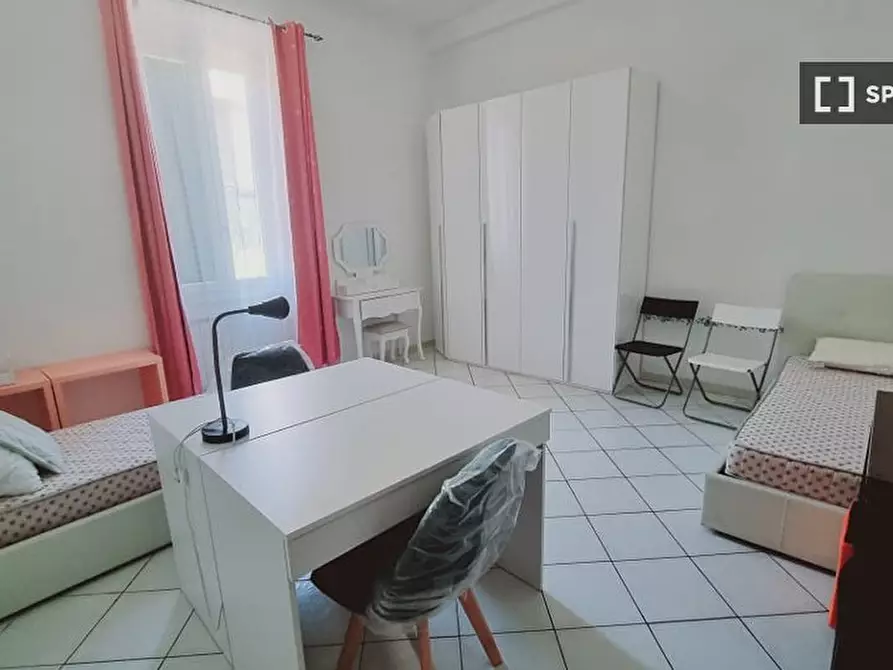 Immagine 8 di Camera condivisa in affitto  in Via Senese a Firenze