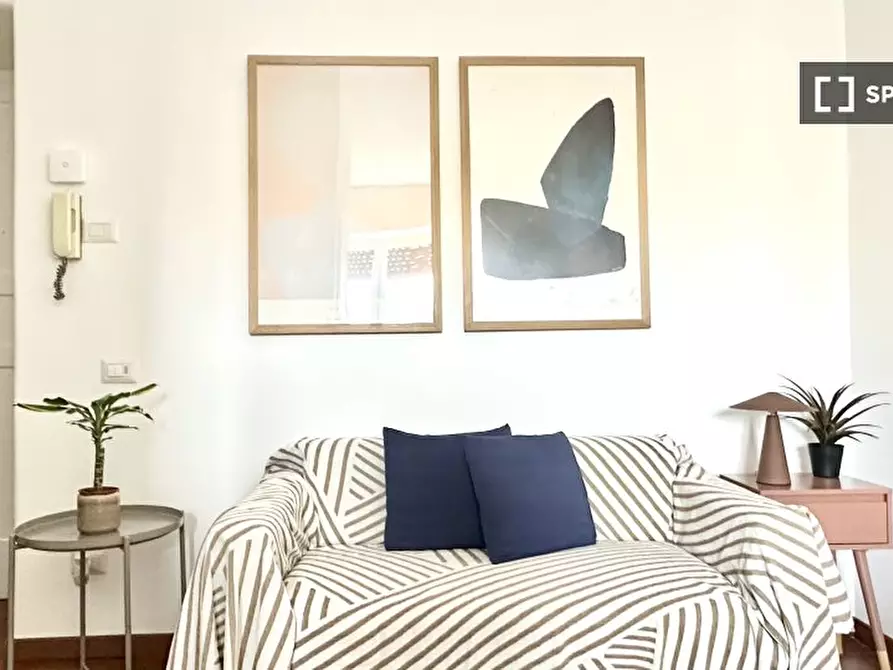 Immagine 3 di Appartamento in affitto  in Via Verbania a Roma