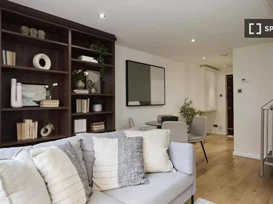 Immagine 5 di Appartamento in affitto  in Claire Pl a Poplar