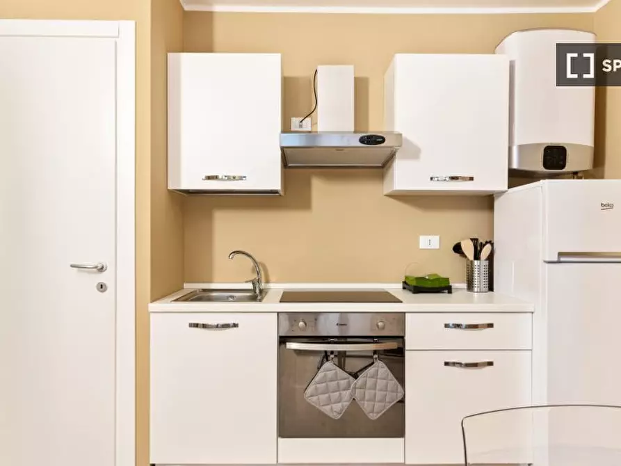 Immagine 5 di Ufficio in affitto  in Via Luciano Manara a Milano