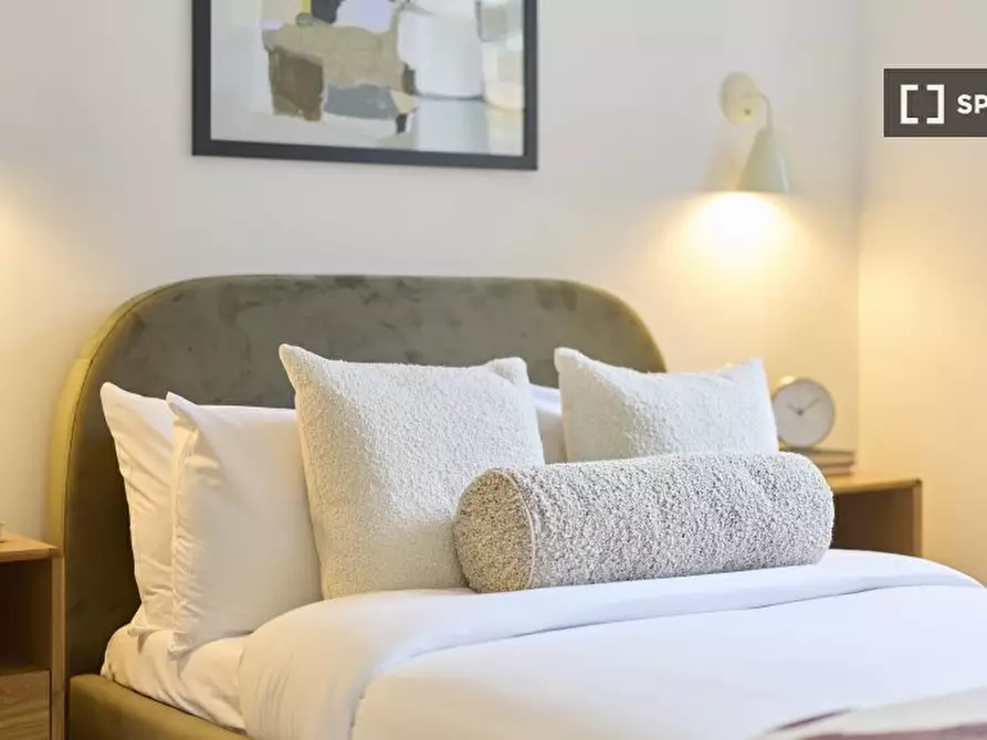 Immagine 18 di Appartamento in affitto  in Graces Mews a Paddington