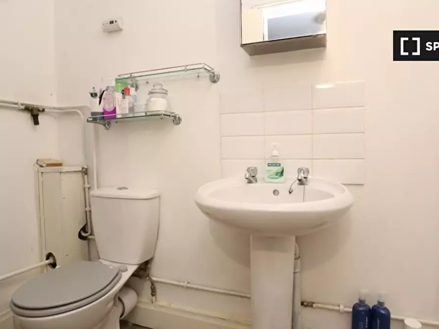 Immagine 7 di Camera condivisa in affitto  in Roman Rd a Poplar