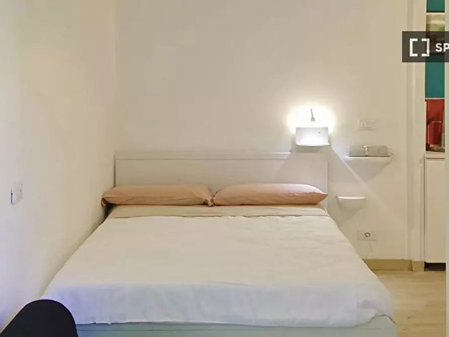 Immagine 11 di Ufficio in affitto  in Via Svezia a Roma