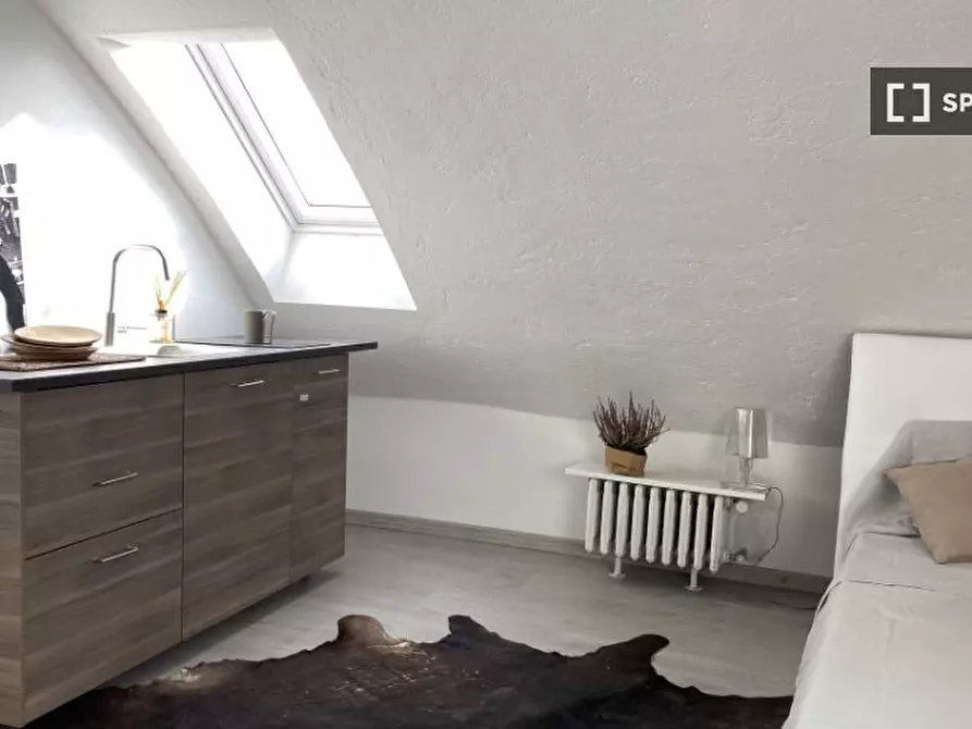 Immagine 4 di Camera condivisa in affitto  in Giovanni Maria a Milano