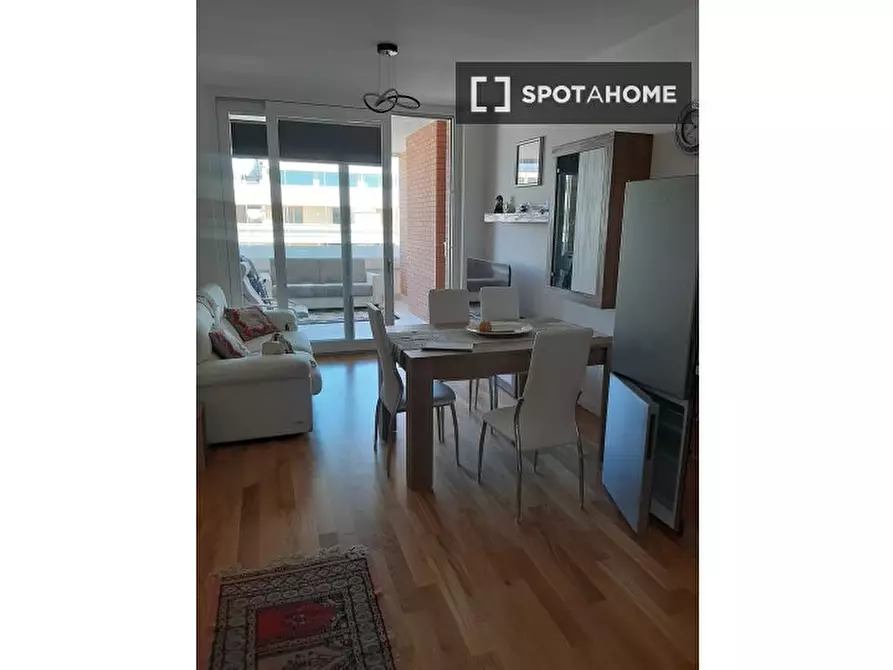 Immagine 1 di Appartamento in affitto  in Via Riva Ligure a Roma
