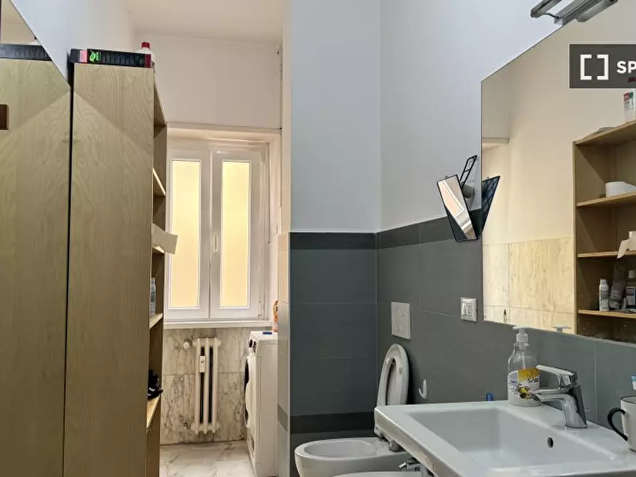 Immagine 6 di Camera condivisa in affitto  in Via Valle Borbera a Roma