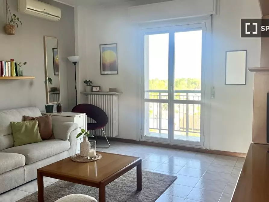 Immagine 3 di Camera condivisa in affitto  in Via dei Pini a Rozzano
