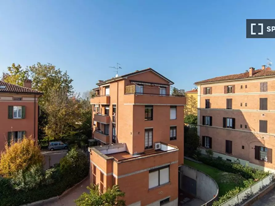 Immagine 13 di Appartamento in affitto  in Via Giuseppe Massarenti a Bologna