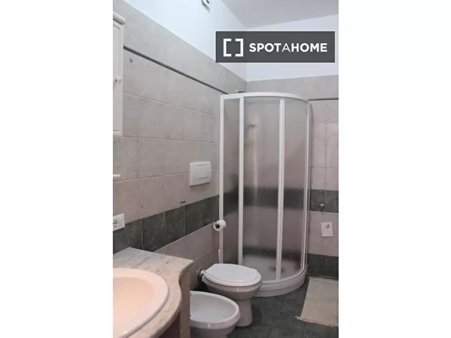 Immagine 8 di Ufficio in affitto  in Via Teano a Roma