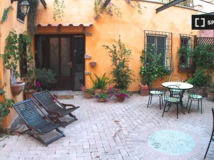 Immagine 11 di Appartamento in affitto  in Via Ilario Alibrandi, 00165 Roma RM, Italy a Roma