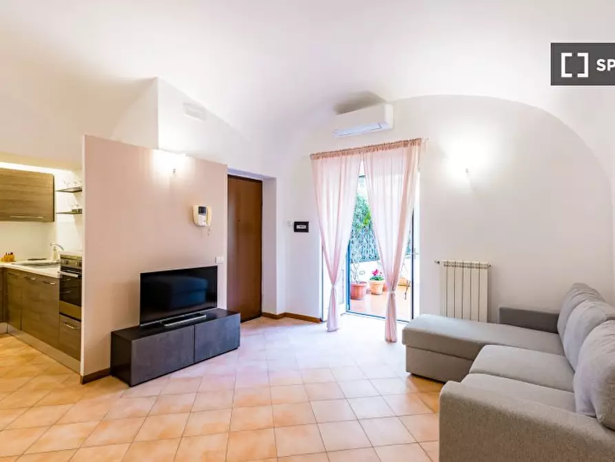 Immagine 2 di Appartamento in affitto  in Vico Lungo San Raffaele a Napoli