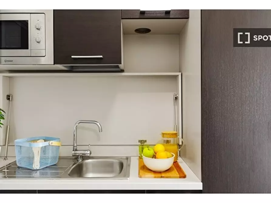 Immagine 3 di Ufficio in affitto  in Via di Passolombardo a Roma