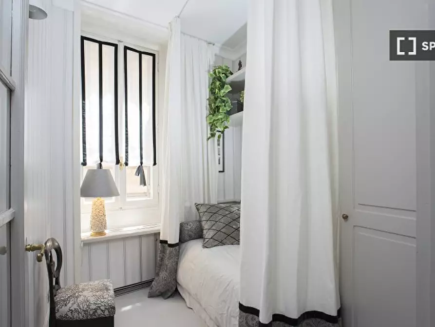 Immagine 15 di Appartamento in affitto  in Via in Arcione a Roma