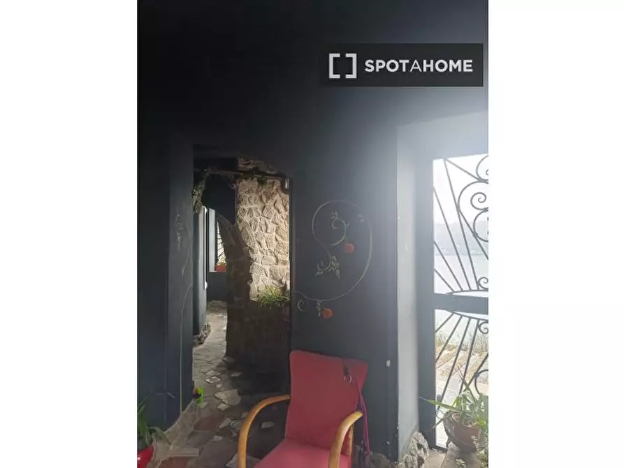 Immagine 19 di Camera condivisa in affitto  in Via Antonio Gramsci a Castel Gandolfo