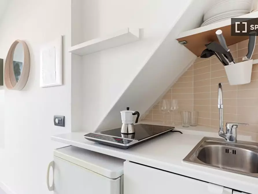 Immagine 4 di Ufficio in affitto  in Corso Magenta a Milano