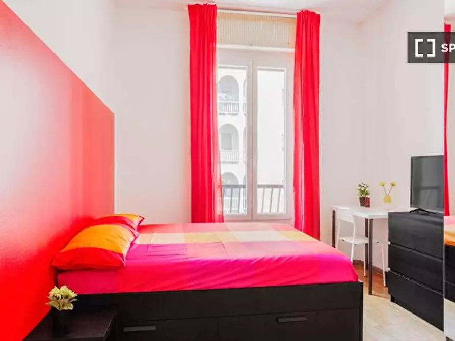 Immagine 4 di Camera condivisa in affitto  in Viale Tunisia a Milano