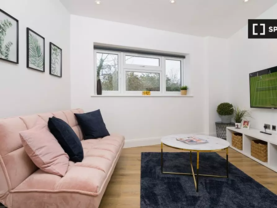 Immagine 10 di Appartamento in affitto  in -661 High Rd a Walthamstow