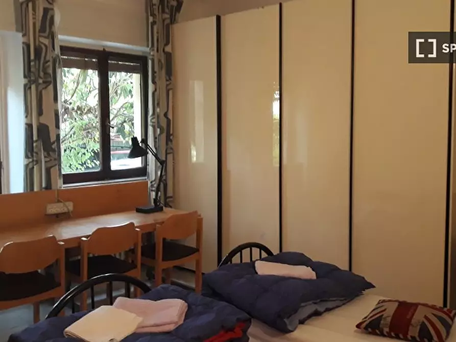 Immagine 1 di Camera condivisa in affitto  in Via Giacomo di Mino a Siena