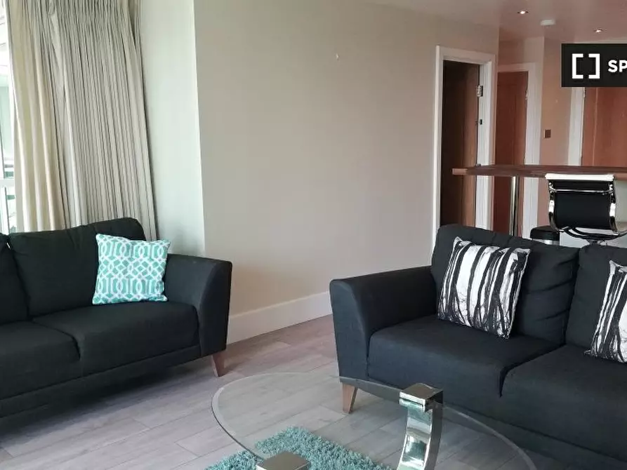 Immagine 3 di Appartamento in affitto  in St George’s Wharf  tower a Lambeth