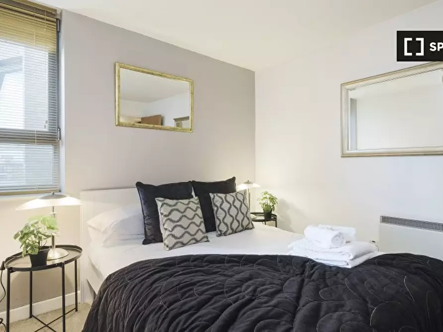 Immagine 9 di Appartamento in affitto  in New Park Rd a Lambeth